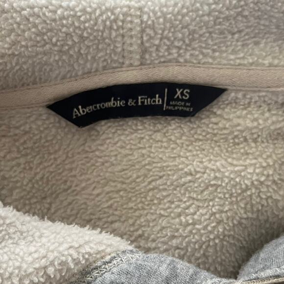 Abercrombie & Fitch Womens Sweatshirt Hoodie XS Cream Sherpa Teddy Logo - Picture 7 of 8